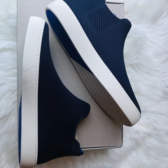 *Limited Edition* Rothy's The Chelsea
NIGHTFALL SIZE: 10.5 - Picture 5 of 12